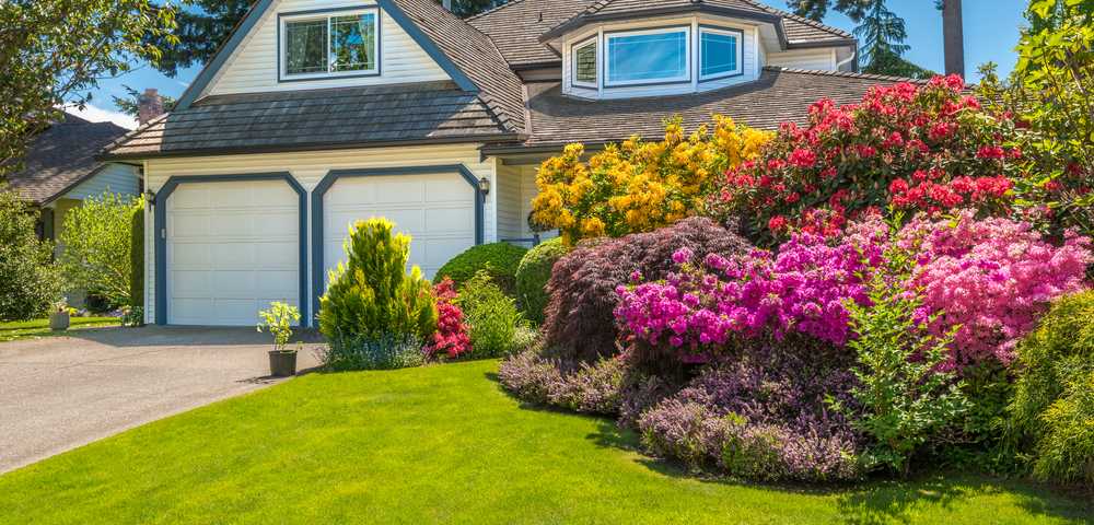 Five Ways Landscaping Boosts Curb Appeal