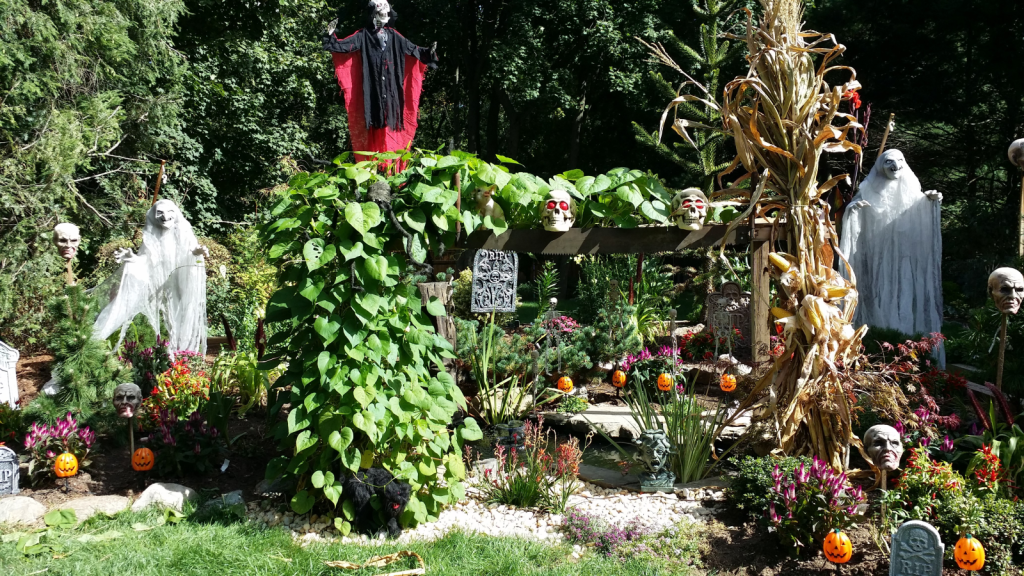 Halloween Landscaping Ideas